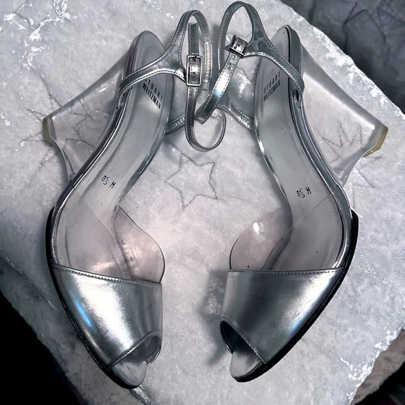 STUART WEITZMAN Y2K SILVER W/LUCITE WEDGE SANDALS SIZE 8.5 - Picture 3 of 12